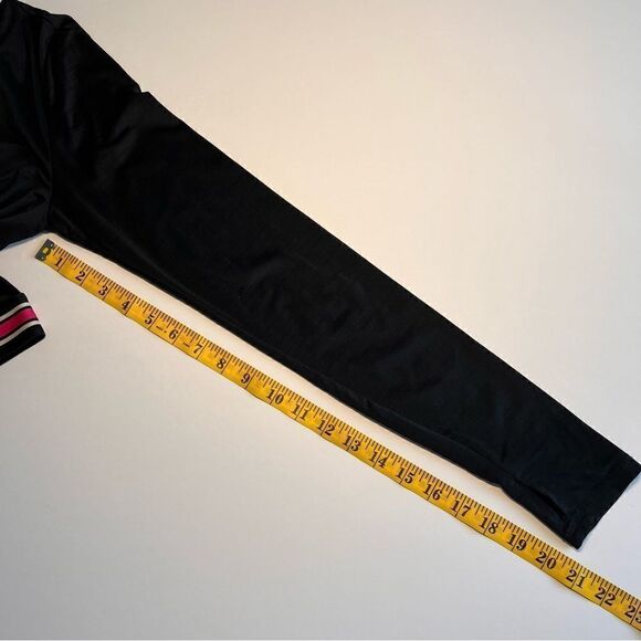 Fabletics Eco-Conscious Front Twist Long Sleeve Cropped Black Top, Size Medium - Picture 9 of 14